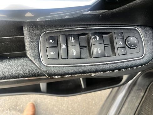 Used 2024 RAM 1500 Laramie image 27