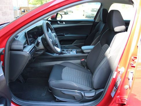 Used 2025 Kia K5 LXS FWD image 9