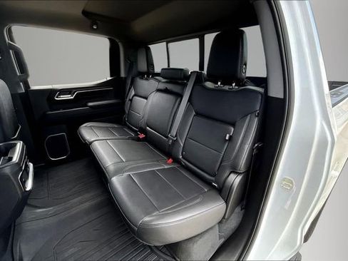 Used 2023 GMC Sierra 1500 SLT w/ SLT Premium Package AWD/4WD image 23