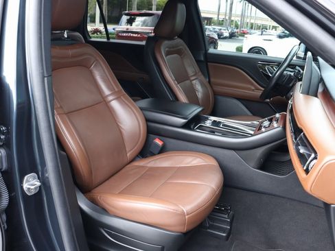 Used 2023 Lincoln Aviator Reserve w/ Elements Package Plus image 23