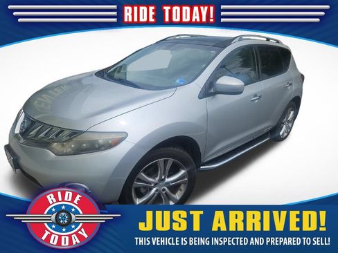 Used 2010 Nissan Murano LE w/ Navigation Pkg AWD/4WD image 1