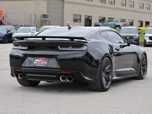 Used 2018 Chevrolet Camaro ZL1 RWD image 9