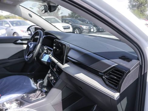 Used 2025 Volkswagen Taos S image 33