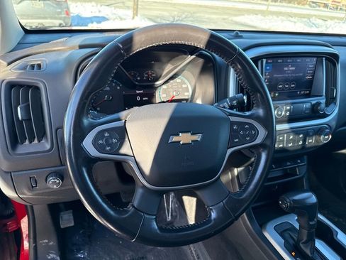 Used 2019 Chevrolet Colorado LT image 12
