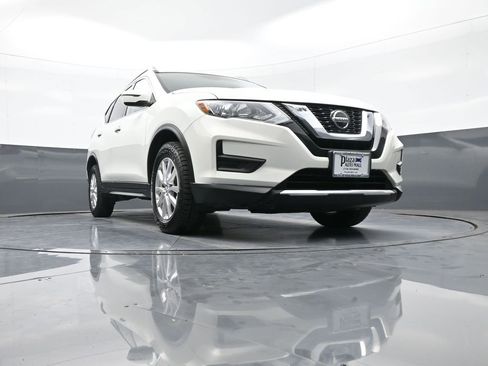 Used 2019 Nissan Rogue S w/ Special Edition Package image 26