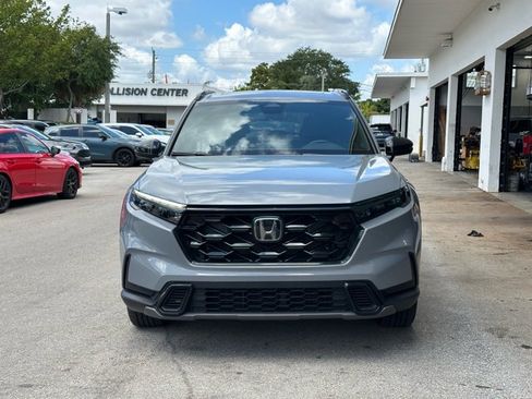 Used 2025 Honda CR-V Sport image 2
