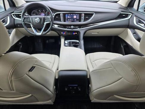 Used 2022 Buick Enclave Essence w/ Sport Touring Edition image 18