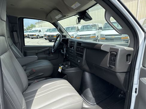 New 2025 Chevrolet Express 3500 w/ Driver Convenience Package RWD image 20