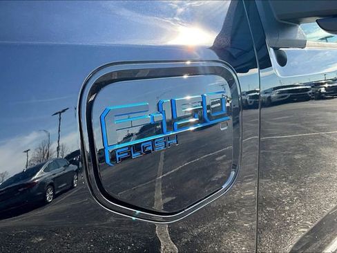 New 2025 Ford F150 Lightning Flash AWD/4WD image 9