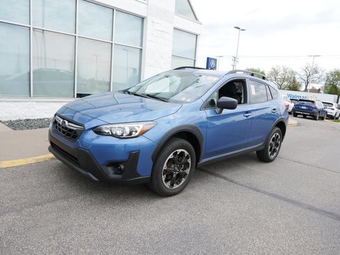 Used 2023 Subaru Crosstrek 2.0i AWD/4WD image 2