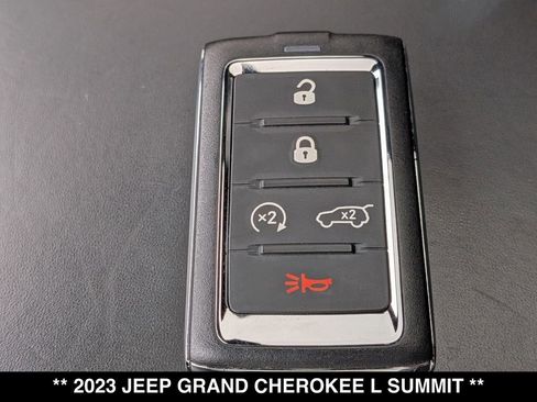 Used 2023 Jeep Grand Cherokee L Summit w/ Advanced Protech Group IV image 27