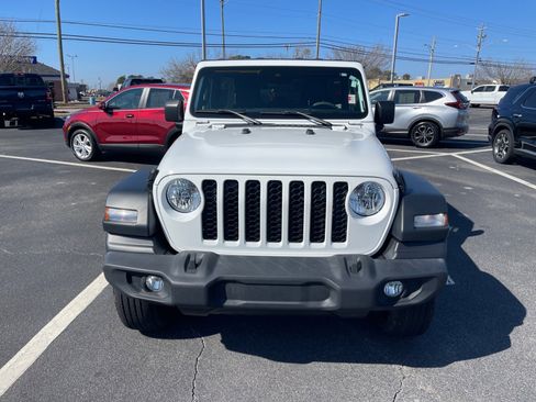 Used 2024 Jeep Wrangler Sport image 2