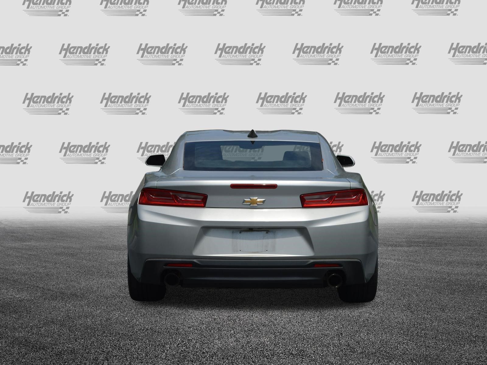 Used 2018 Chevrolet Camaro LT RWD image 9