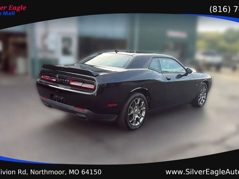 Used 2017 Dodge Challenger GT w/ Driver Convenience Group AWD/4WD image 5