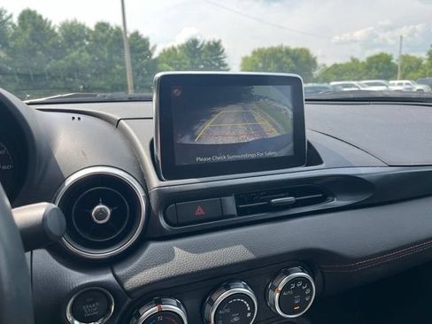 Used 2018 FIAT 124 Spider Abarth w/ Convenience Group RWD image 15