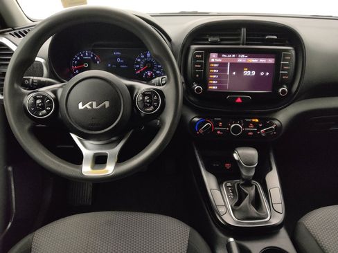 Used 2022 Kia Soul LX w/ Technology Package FWD image 22