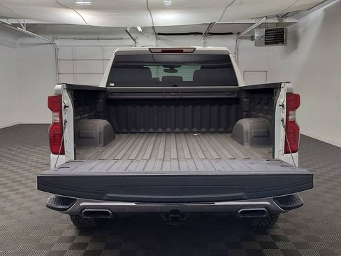 Used 2021 Chevrolet Silverado 1500 LT w/ Z71 Off-Road Package AWD/4WD image 19