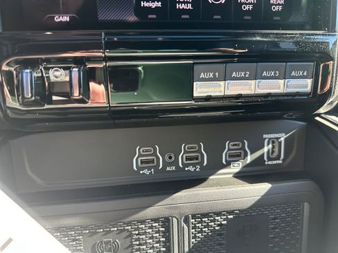 New 2026 RAM 2500 Limited image 42