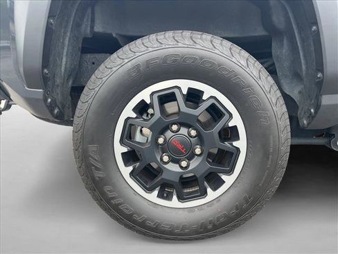 Used 2024 Toyota Tacoma TRD Off-Road AWD/4WD image 26