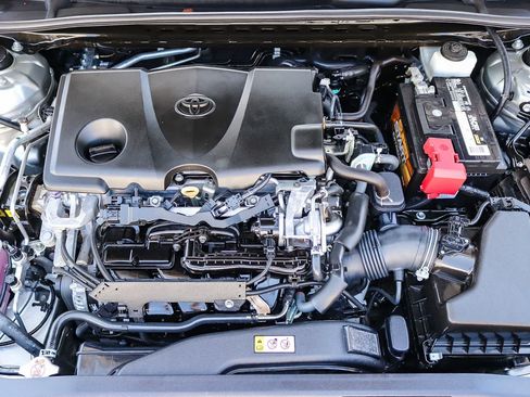 Used 2020 Toyota Camry SE FWD image 26