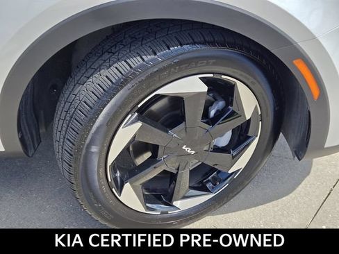Certified 2025 Kia Sorento EX w/ EX Panoramic Sunroof Package AWD/4WD image 6