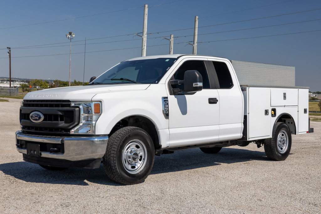 Used 2020 Ford F350 XL w/ Power Equipment Group RWD image 3