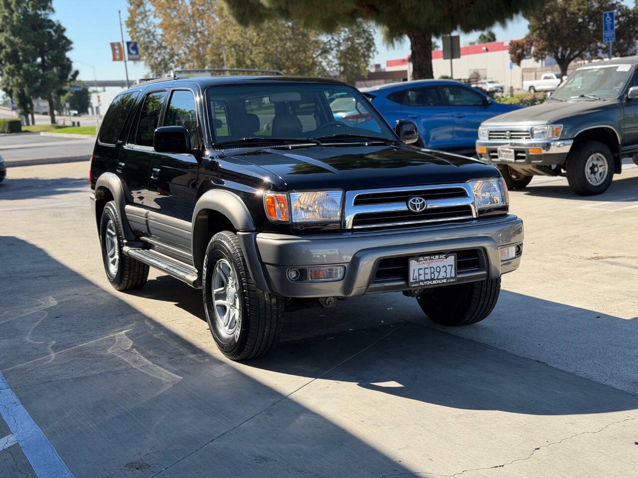 Used 1999 Toyota 4Runner Limited w/ Upgrade Value Pkg 5 RWD image 4