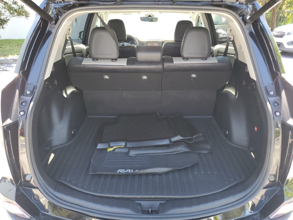 Used 2017 Toyota RAV4 Limited w/ Advanced Technology Package FWD image 10