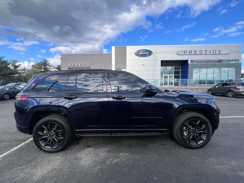 Used 2024 Jeep Grand Cherokee Limited 4xe AWD/4WD image 13