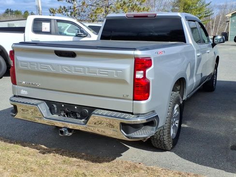 Used 2022 Chevrolet Silverado 1500 LT image 4