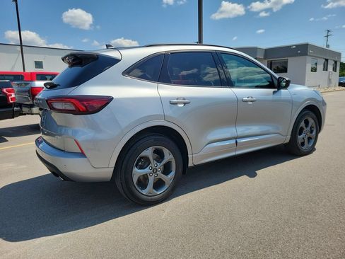 Used 2024 Ford Escape ST-Line w/ Tech Pack #1 AWD/4WD image 4
