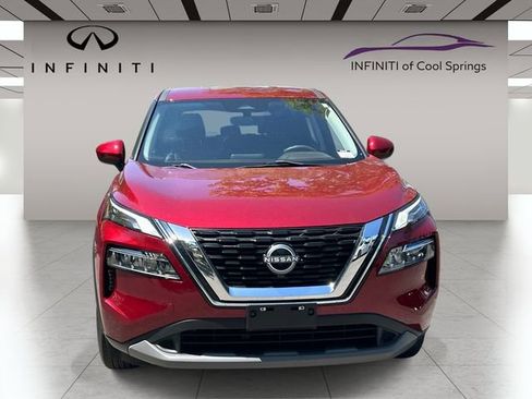 Used 2023 Nissan Rogue SV AWD/4WD image 2