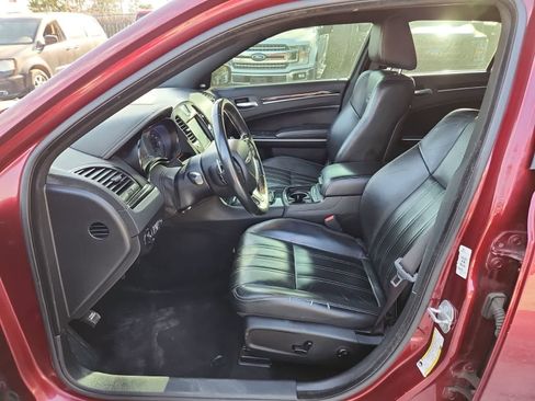 Used 2019 Chrysler 300 S image 15
