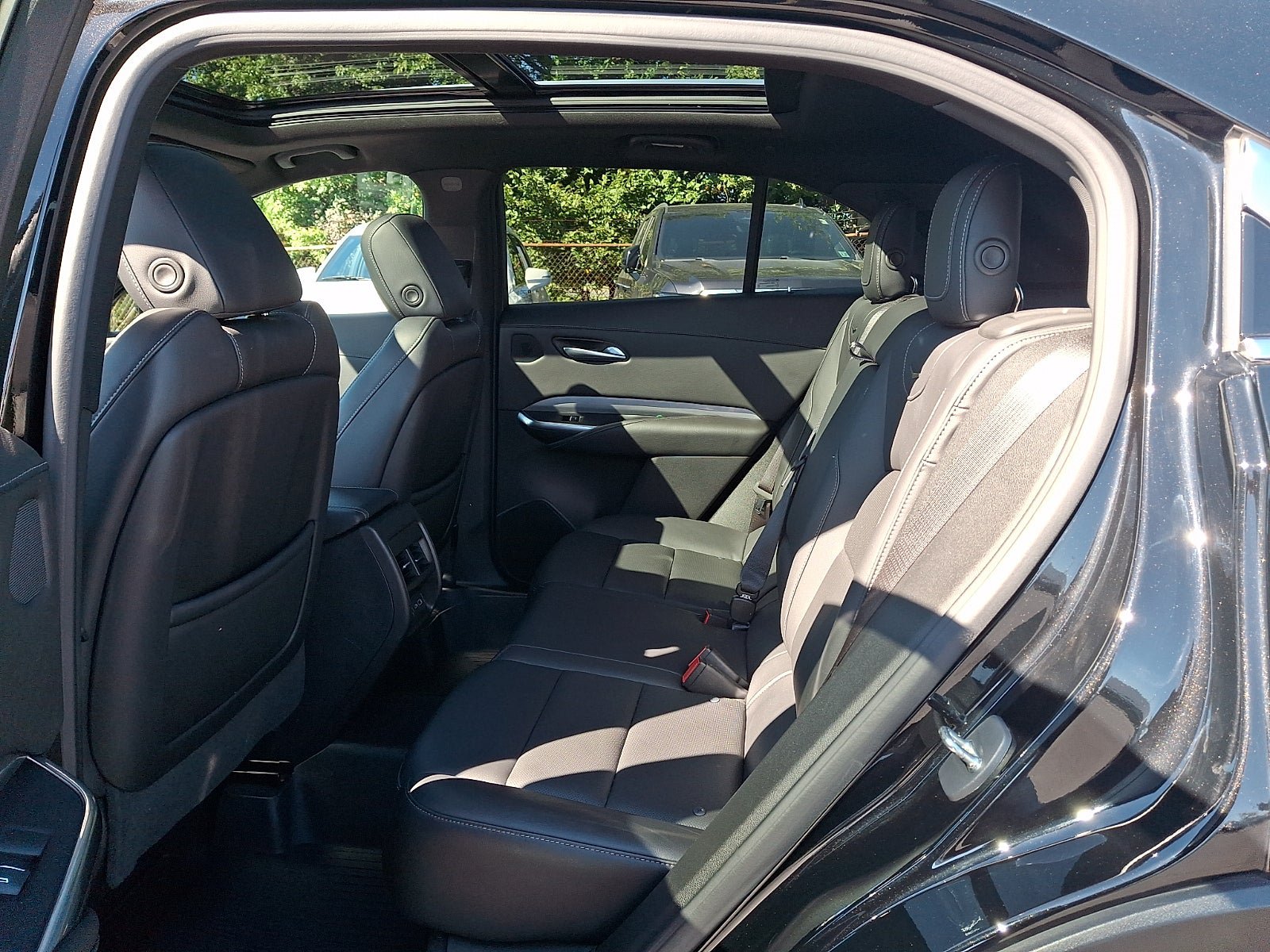 Certified 2024 Cadillac XT4 Premium Luxury AWD/4WD image 23