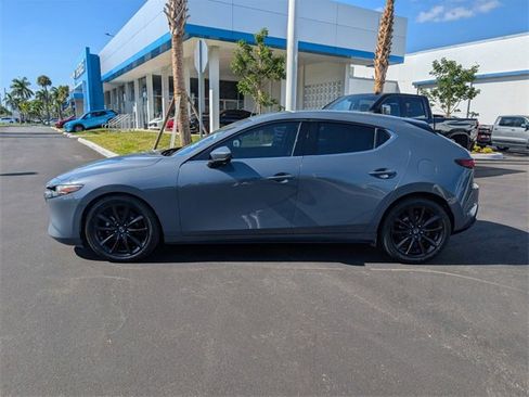 Used 2019 MAZDA MAZDA3 Hatchback w/ Premium Package image 5