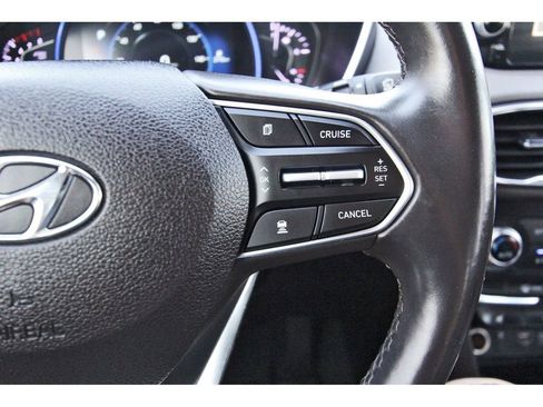 Used 2019 Hyundai Santa Fe FWD image 17