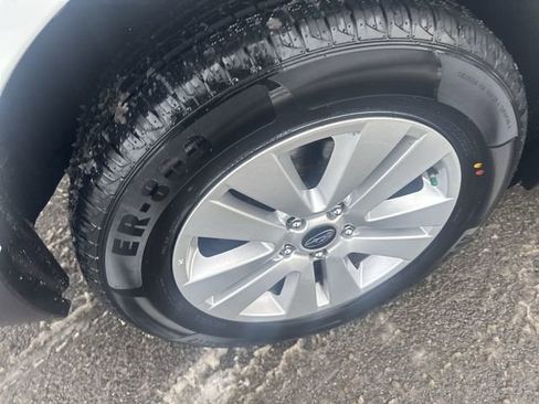 Used 2018 Subaru Outback 2.5i Premium image 18