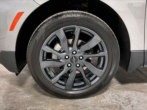 Used 2023 Chevrolet Equinox RS image 11