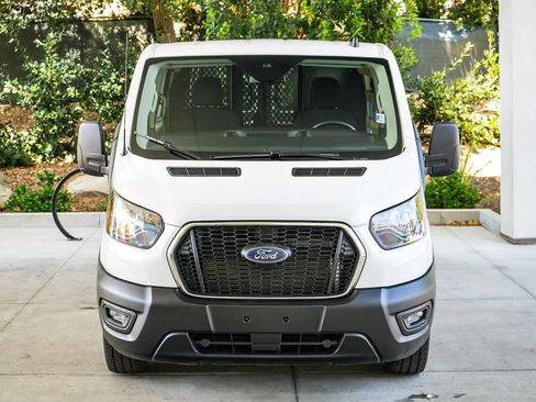 Used 2024 Ford Transit 250 Low Roof w/ Exterior Upgrade Package RWD image 2