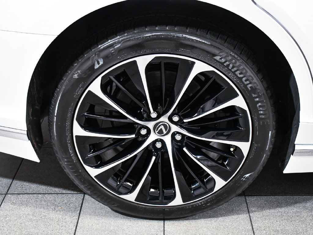 Used 2022 Lexus LS 500h AWD w/ Luxury Package image 8