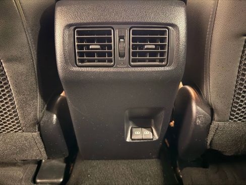 Used 2023 Toyota 4Runner SR5 Premium image 32