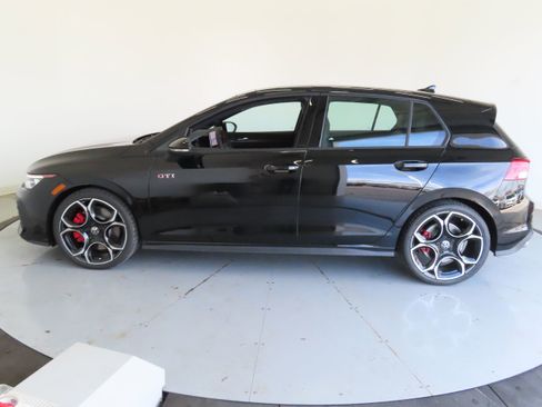 New 2026 Volkswagen GTI Autobahn image 8