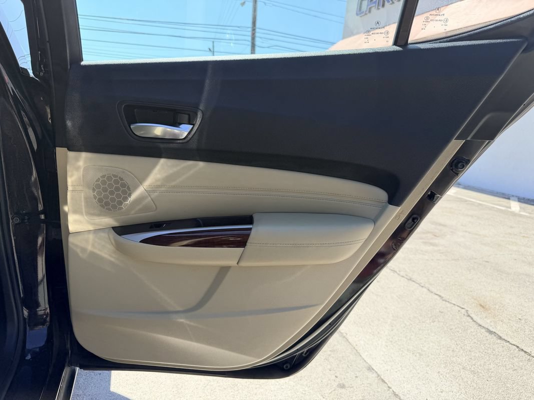 Used 2017 Acura TLX w/ Advance Package FWD image 25