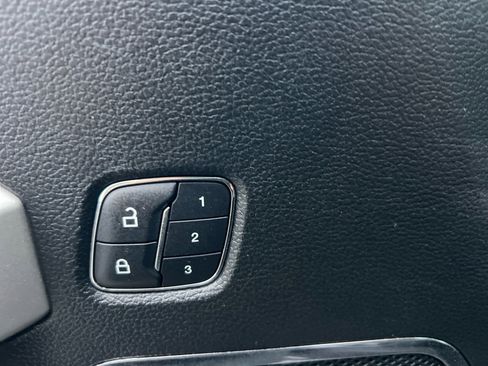 Used 2016 Ford F150 Lariat w/ Equipment Group 502A Luxury image 27