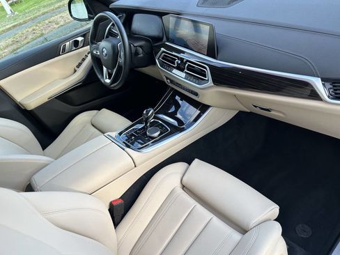 Used 2021 BMW X5 xDrive40i image 28