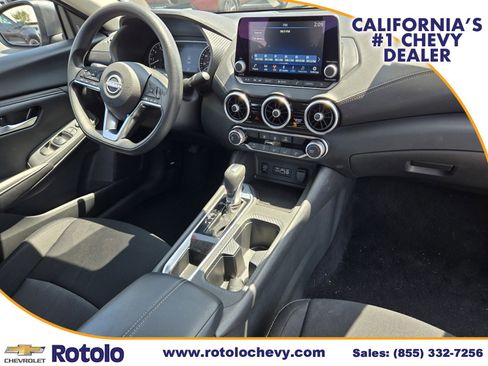 Used 2025 Nissan Sentra SV FWD image 9