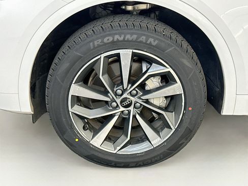Used 2024 Audi Q5 2.0T Premium Plus AWD/4WD image 36