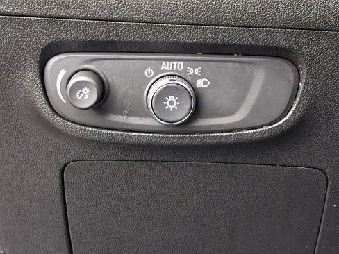 Used 2024 Buick Encore GX Preferred FWD image 24