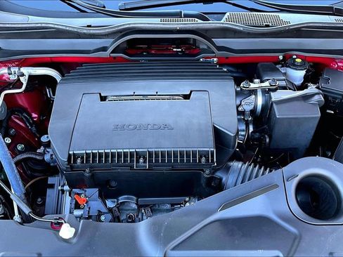 Used 2025 Honda Pilot TrailSport image 24