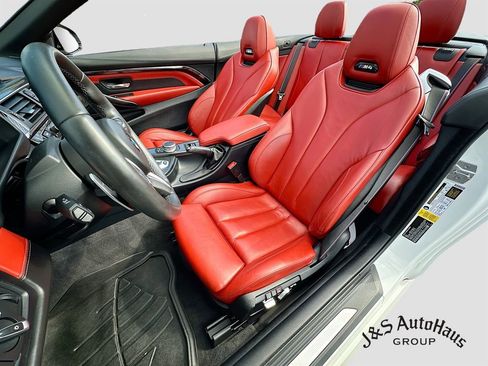 Used 2020 BMW M4 Convertible w/ Competition Package RWD image 11